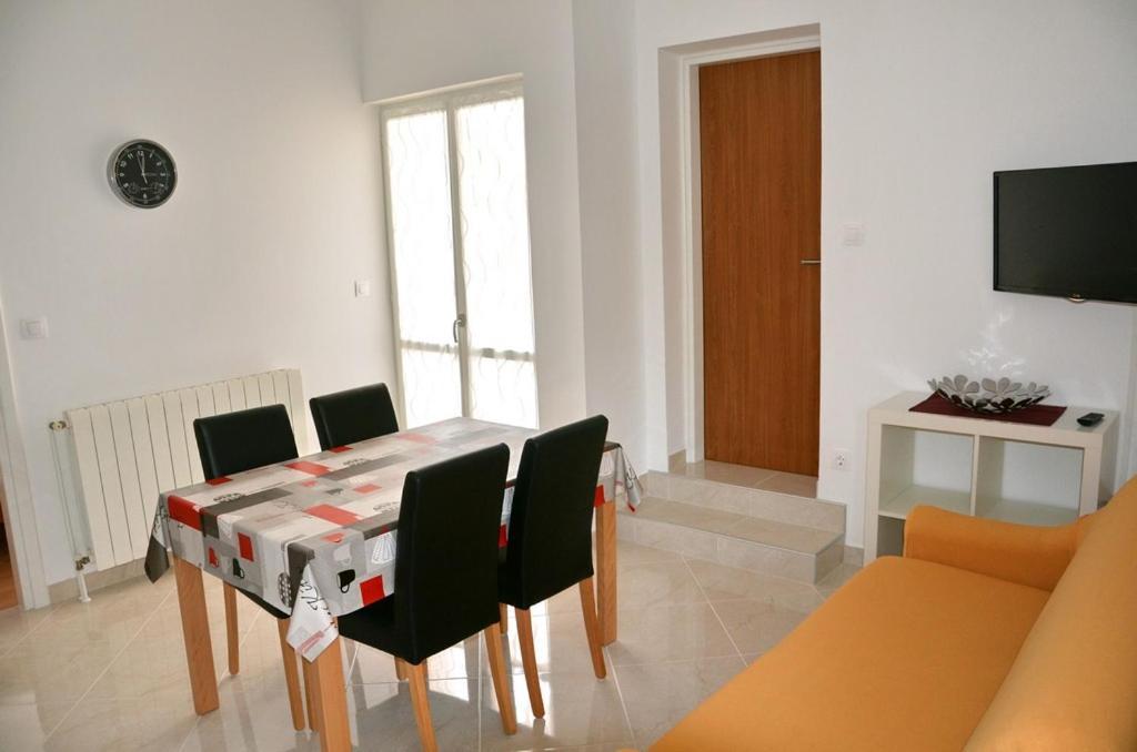 Lajter Apartment *